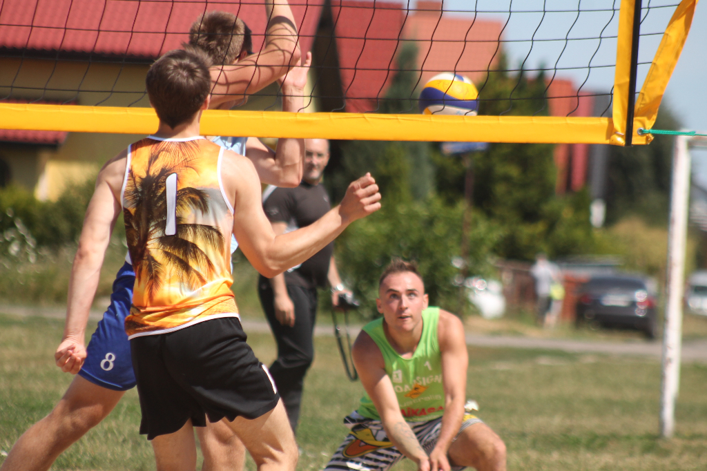 Przecierali szlaki. Pierwsze plażowe zmagania