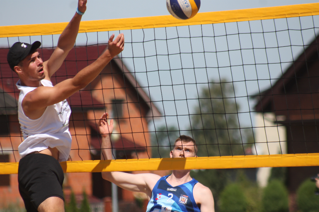 Przecierali szlaki. Pierwsze plażowe zmagania