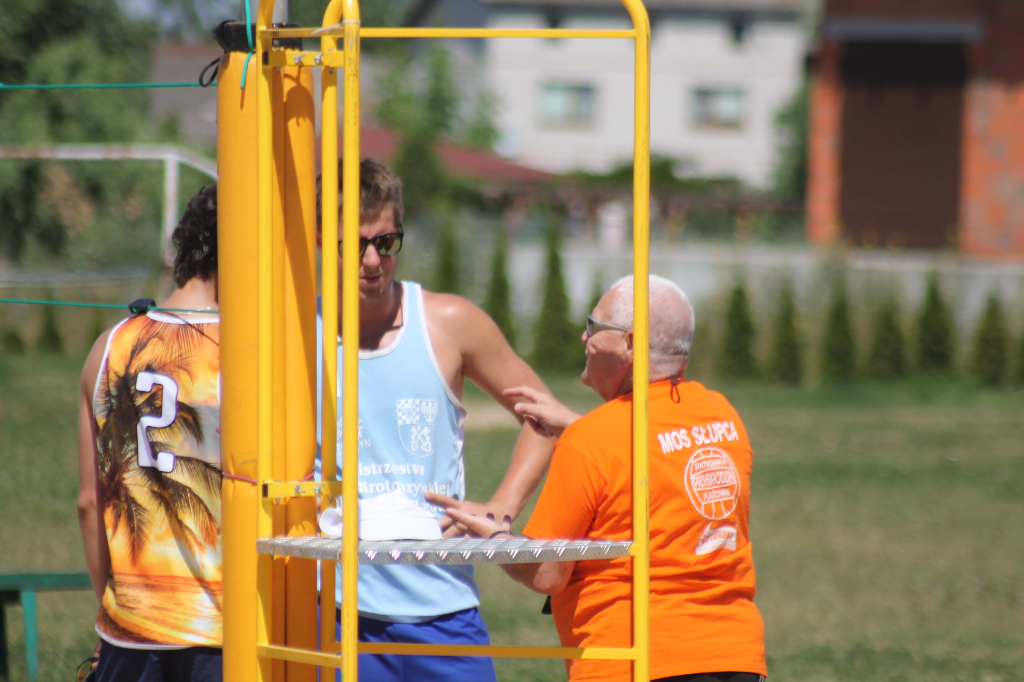 Przecierali szlaki. Pierwsze plażowe zmagania