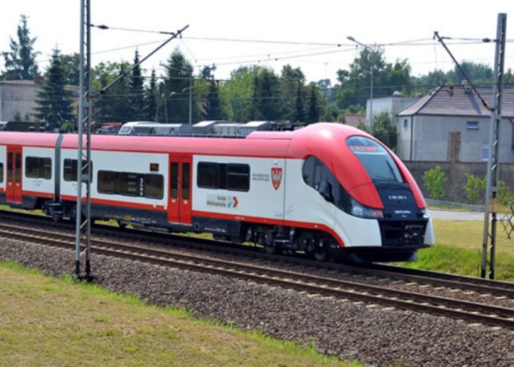 Pociągi wracają na tory! Już 15 lipca