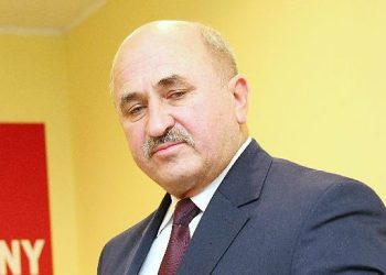 Wójt zarabia o 50 zł mniej