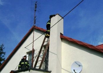 Pożar w Starej Olszynie. Zapaliła się sadza