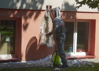 Strażacy interweniowali przy szpitalu [FILM]