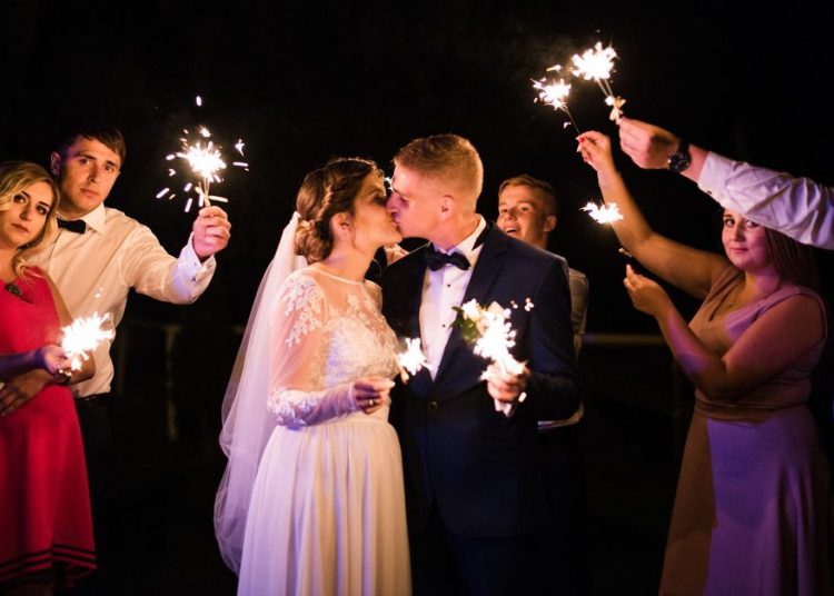 Karina i Mariusz. Sto lat Młodej Parze!