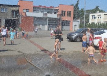 Super zabawa u strażaków ZDJĘCIA