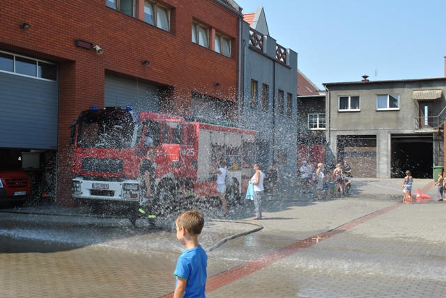 Super zabawa u strażaków ZDJĘCIA