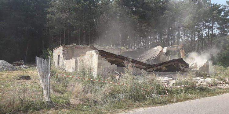 Zawaliła się remiza