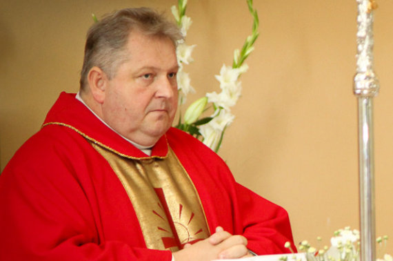 Proboszcz po ciężkiej operacji