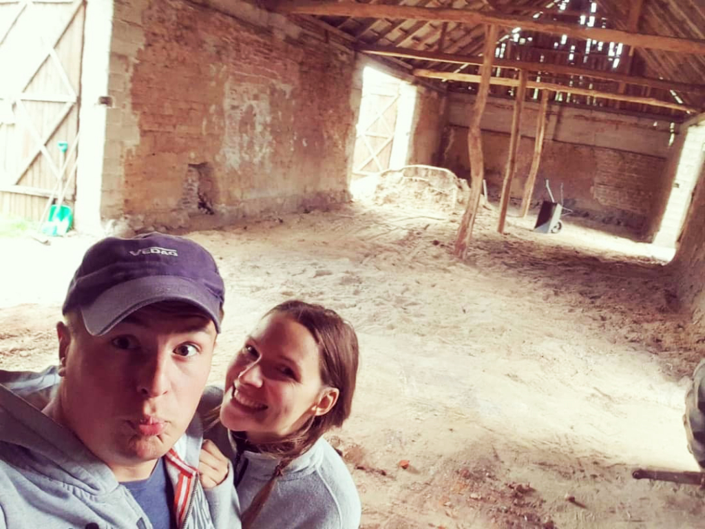 Wyprawią wesele w stodole