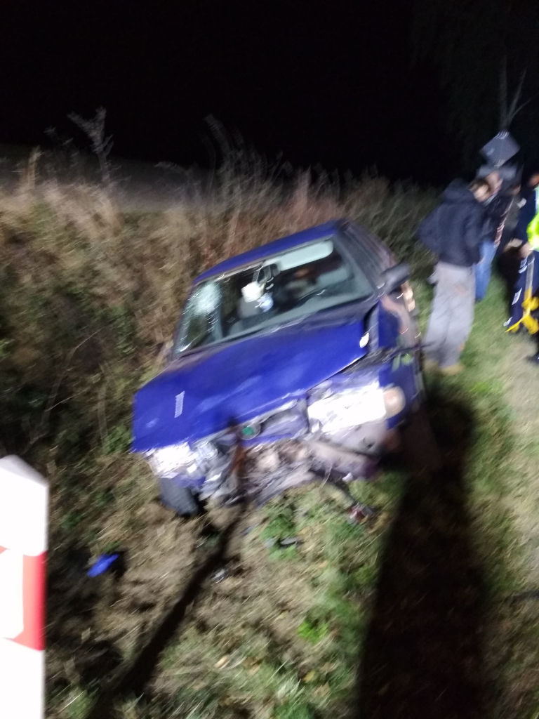 Wypadek w Kochowie. 2 osoby w szpitalu