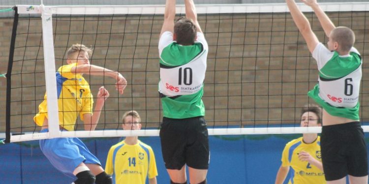 Siatkarska inauguracja słupeckich kadetów