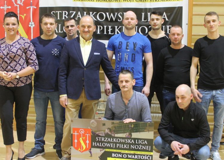 Zgłoś swój zespół do strzałkowskiej halówki
