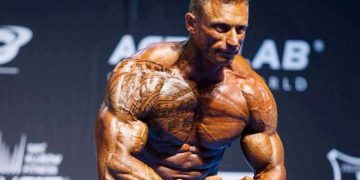 Fryta wchodzi do polityki. Zostanie najsilniejszym radnym?