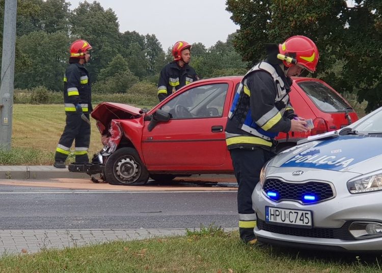 Wypadek na Warszawskiej. Zderzyły się trzy auta