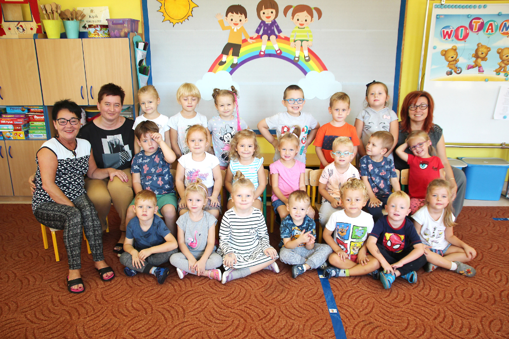 Przedszkolaki z Misia ZDJĘCIA GRUPOWE