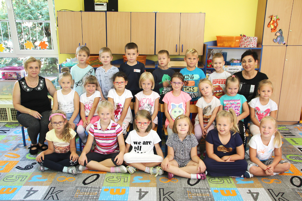 Przedszkolaki z Misia ZDJĘCIA GRUPOWE