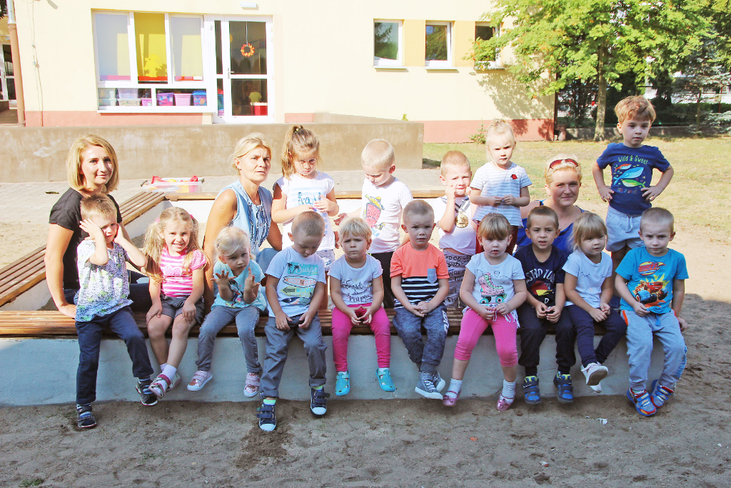 Przedszkolaki z Misia ZDJĘCIA GRUPOWE