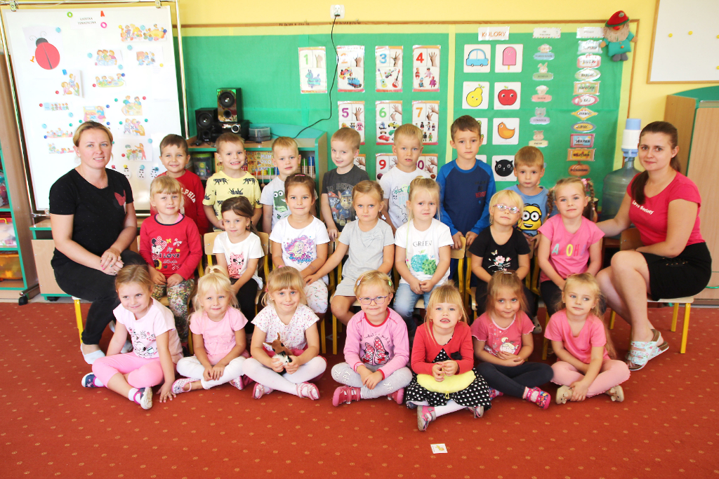 Przedszkolaki z Misia ZDJĘCIA GRUPOWE