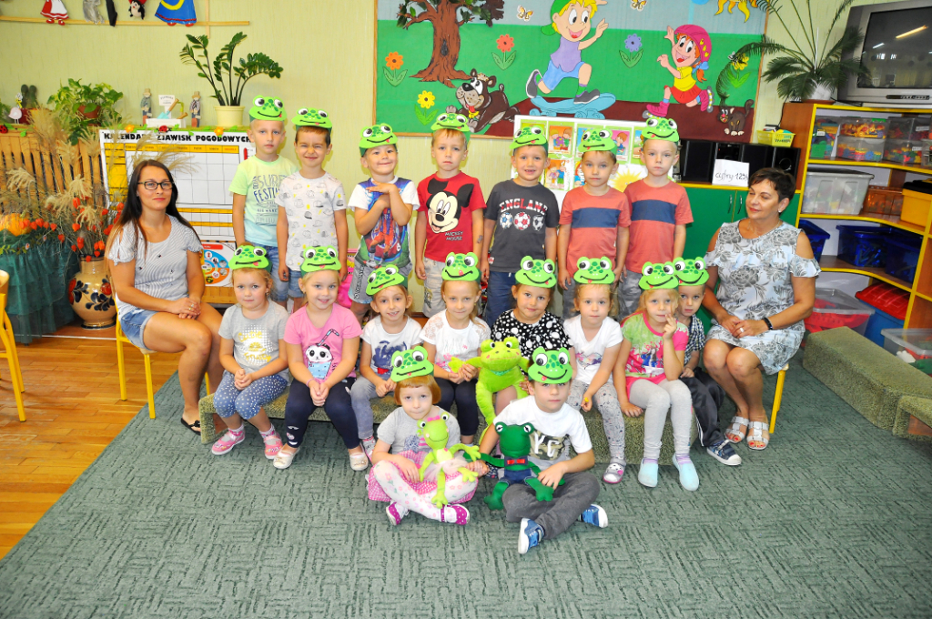 Przedszkolaki z Jarzębinki ZDJĘCIA GRUPOWE