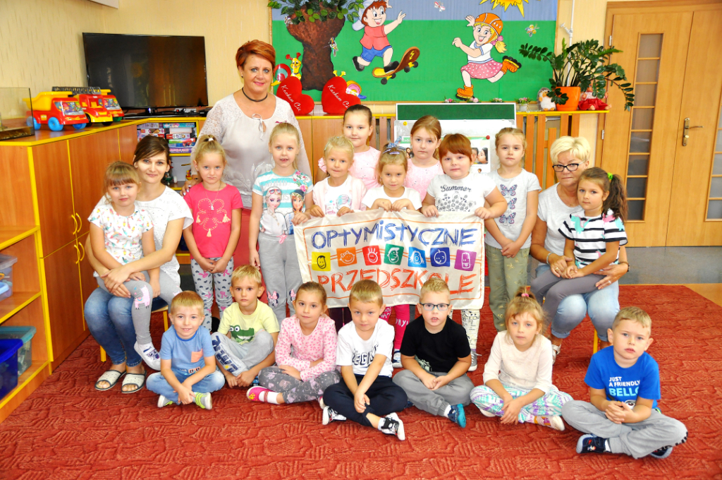 Przedszkolaki z Jarzębinki ZDJĘCIA GRUPOWE