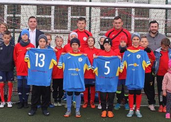 Wzbogacili się o nowe stroje