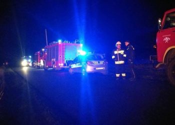 Nocna akcja strażaków. Płonął stóg