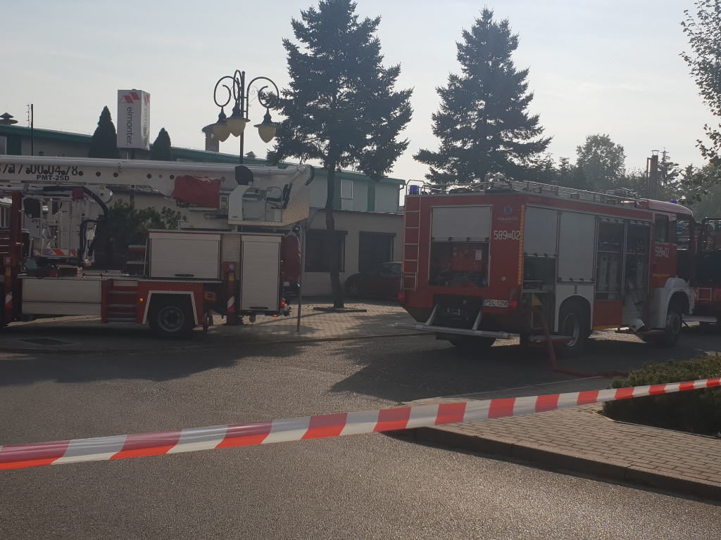 Zagórów: Pracownicy ewakuowani. Pali się butla z gazem ZDJĘCIA
