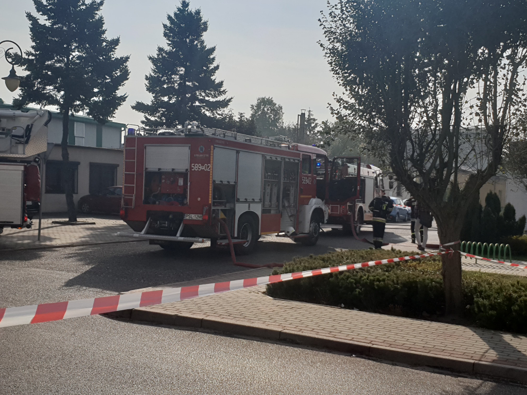 Zagórów: Pracownicy ewakuowani. Pali się butla z gazem ZDJĘCIA