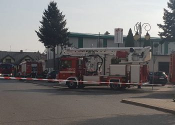 Zagórów: Pracownicy ewakuowani. Pali się butla z gazem ZDJĘCIA
