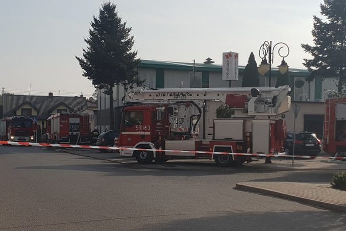 Zagórów: Pracownicy ewakuowani. Pali się butla z gazem ZDJĘCIA
