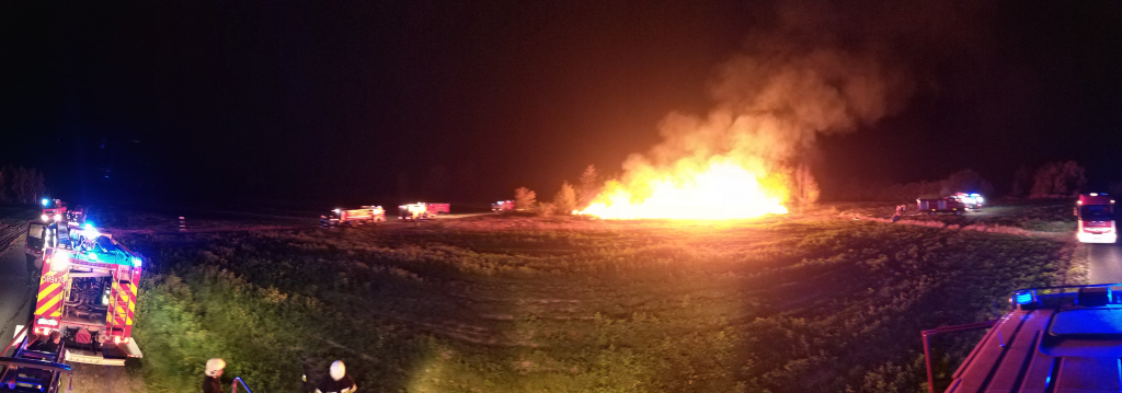 Nocne pożary w powiecie. Płonęły stogi i samochody