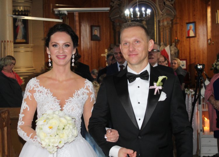 Ślubowała córka prezesa OSP  z Kowalewa