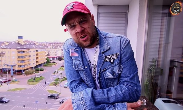 Tede wystąpi w Holidays