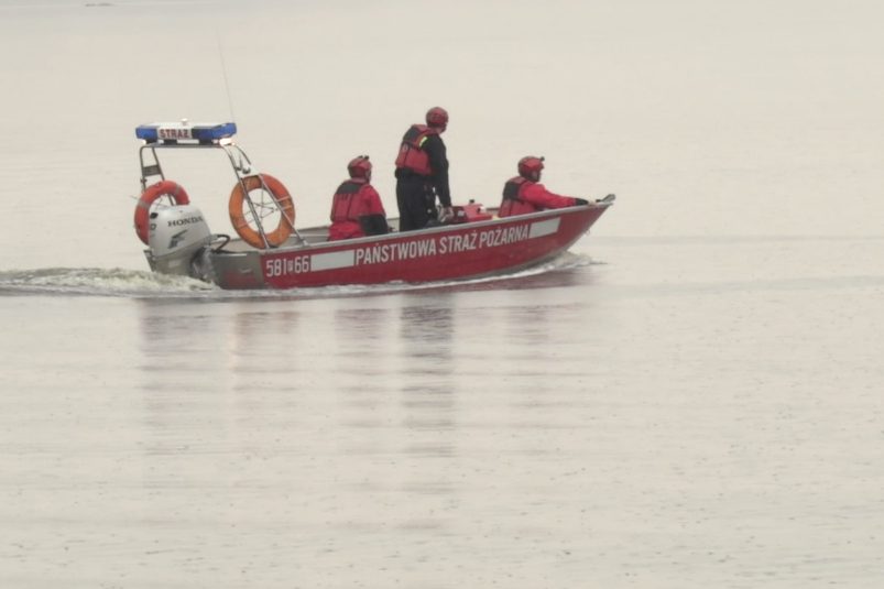 Żeglarze potrzebują pomocy. Strażacy ruszyli do akcji