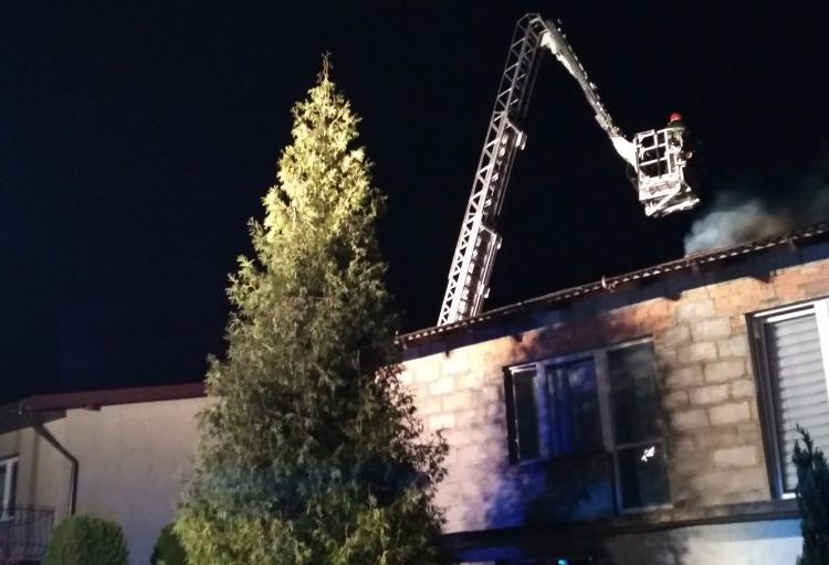 Ostrowite: W domu wybuchł pożar