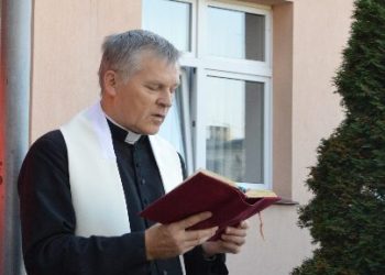 Proboszcz pozwał Kuriera do sądu