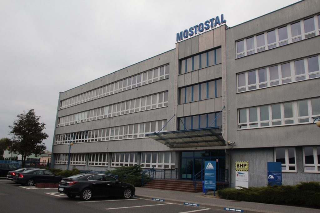 Mostostal zalega miastu pół miliona złotych