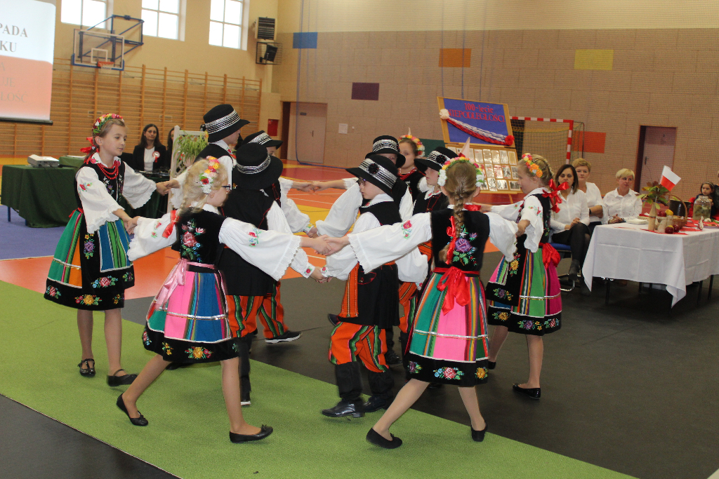 Brawa dla Iskierek na stojąco