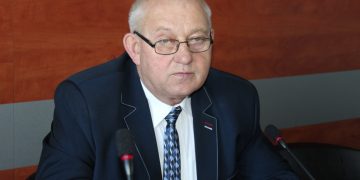 Kazimierz Spławski poprowadził pierwszą sesję