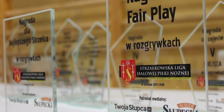 Startuje strzałkowska halówka