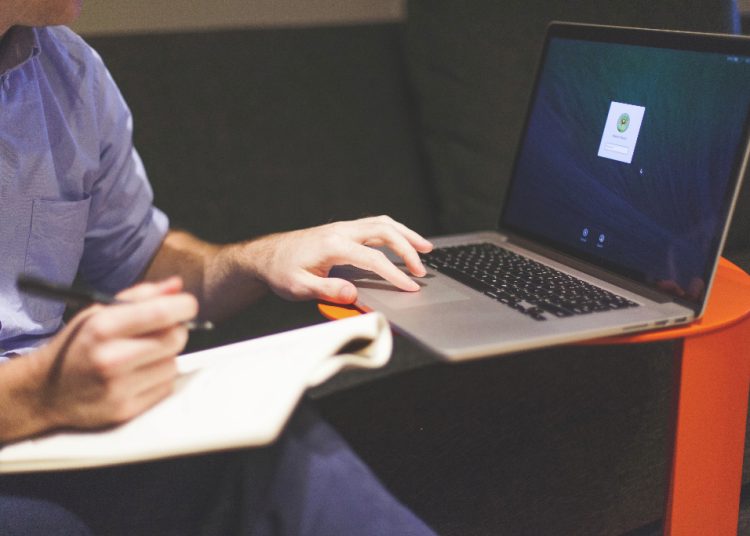 Zarabianie w internecie – sposoby dla ludzi bez pomysłu