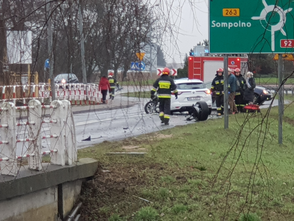 Poważny wypadek na Warszawskiej. Droga zablokowana! (FOTO)
