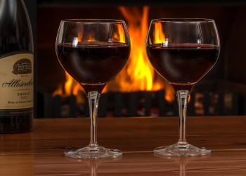 Co musisz wiedzieć przed zakupem kominka elektrycznego?