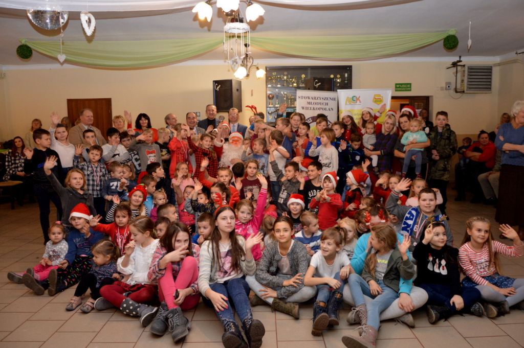 Święty Mikołaj odwiedził Ruchocinek. Zobacz zdjęcia