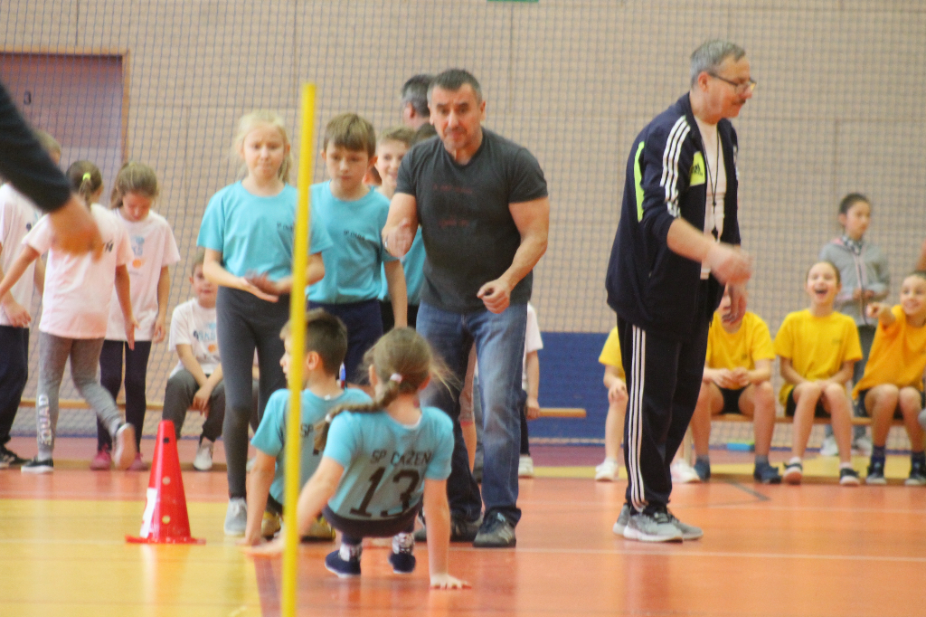 Trwa turniej rekreacyjno-sportowy. FOTO