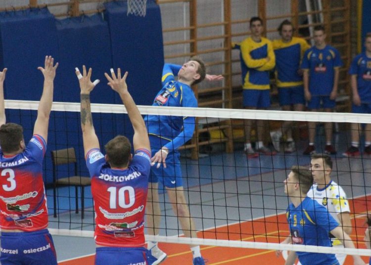 Orzeł odleciał, Kasztelan pokonany