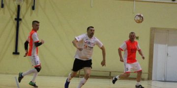 SLHPN. Beniaminek mistrzem półmetka