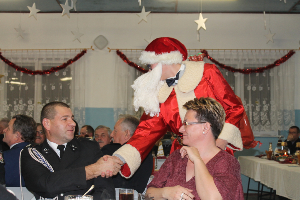 Strażacy dzielili się opłatkiem