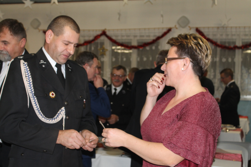 Strażacy dzielili się opłatkiem