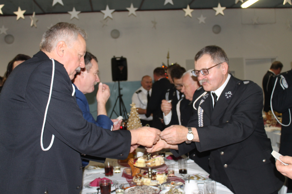 Strażacy dzielili się opłatkiem